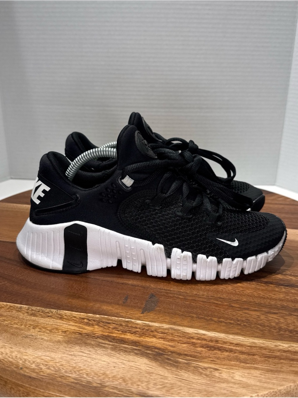 Nike Free Metcon 4 Women’s Black Mesh Running Shoes Size 6